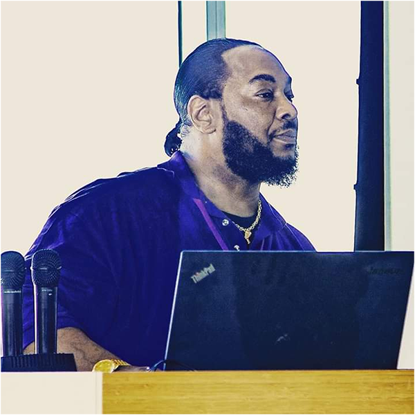 Saleem Robinson – Executive Director